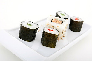 Good source of iodine - vegan sushi using the seaweed nori